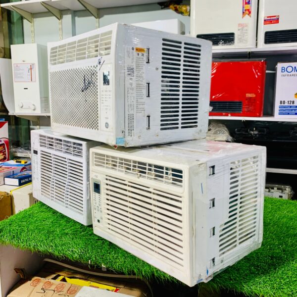 0.5 Ton Imported Window Ac 110V Touch Panel (A Condition 9/10) - Image 2